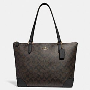 Sold COACH ZIP TOP TOTE IN SIGNATURE CANVAS
